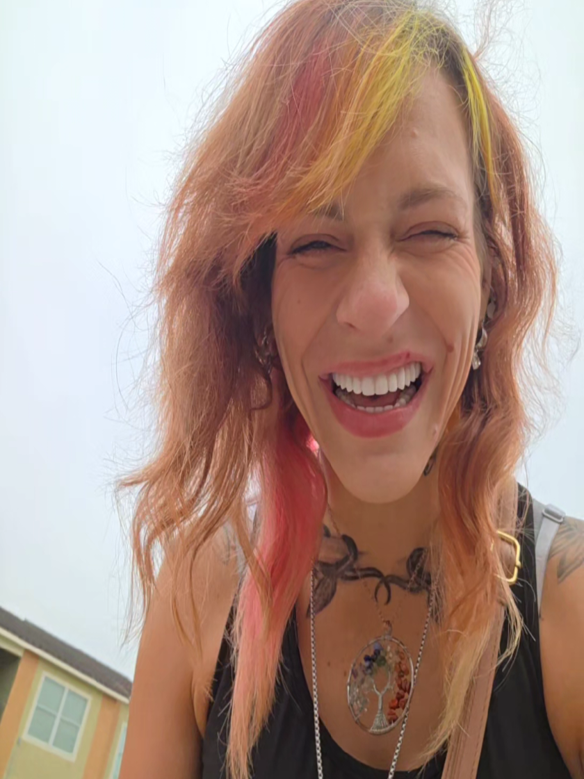 @Courts🤪CrayCray🏳️🌈