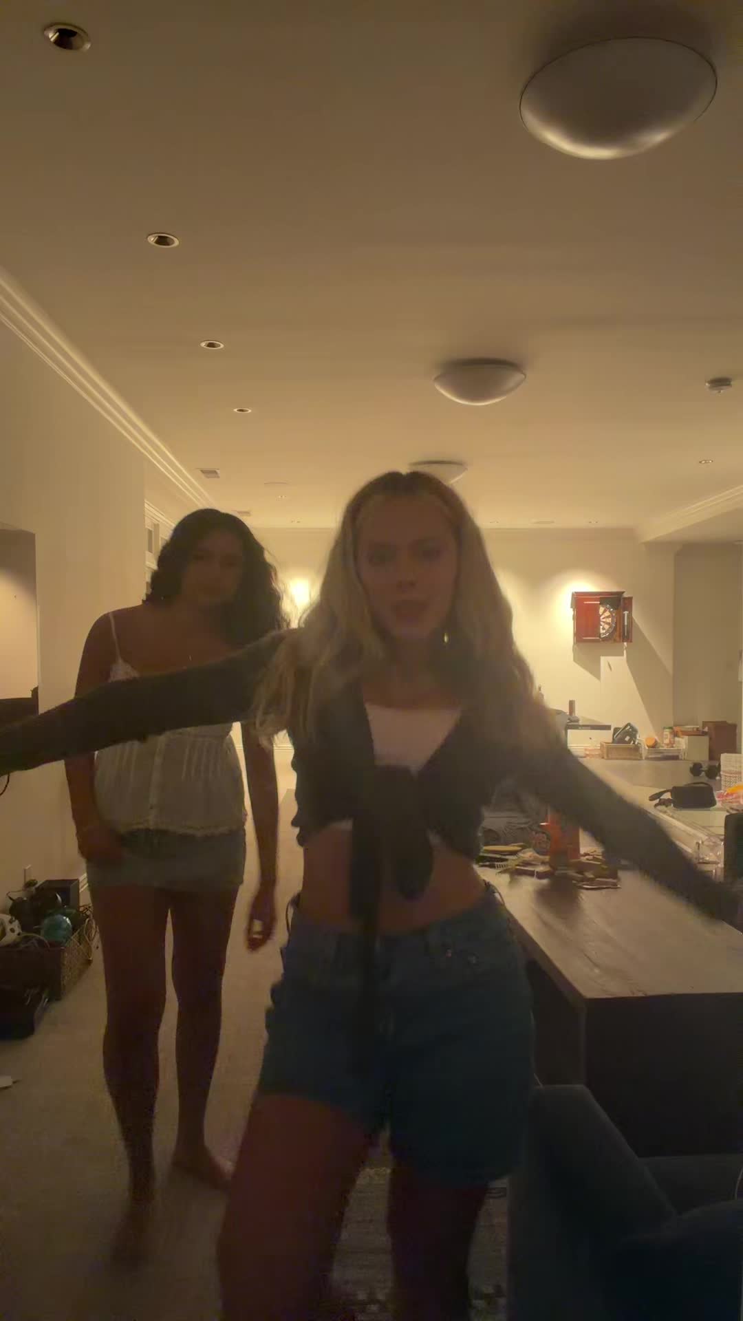 @elenitaa_spammm