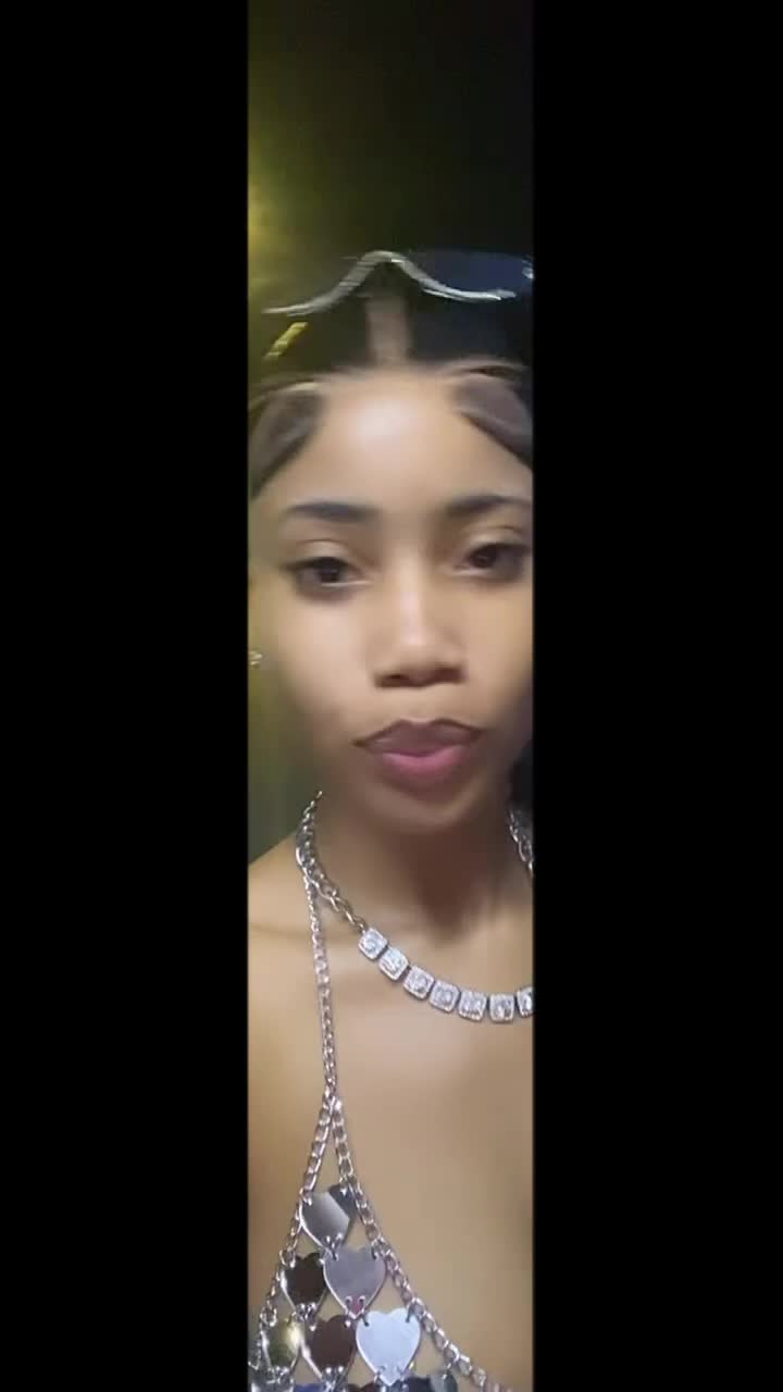 @Shan_