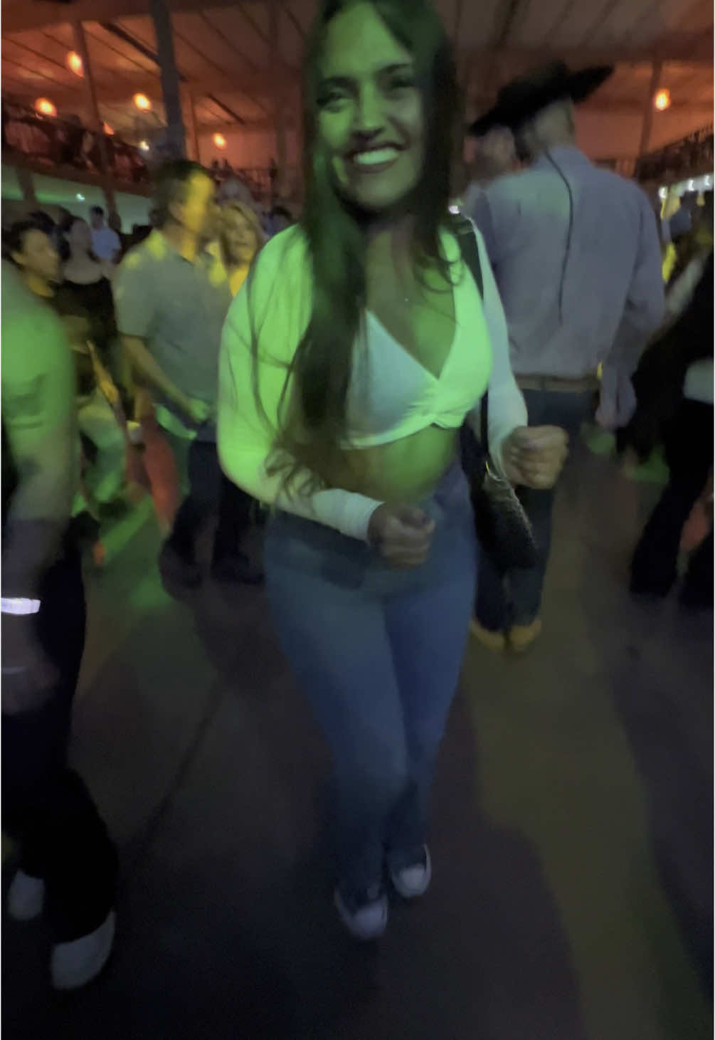 @Carlita 🤎