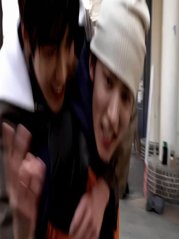 @˙𐃷˙