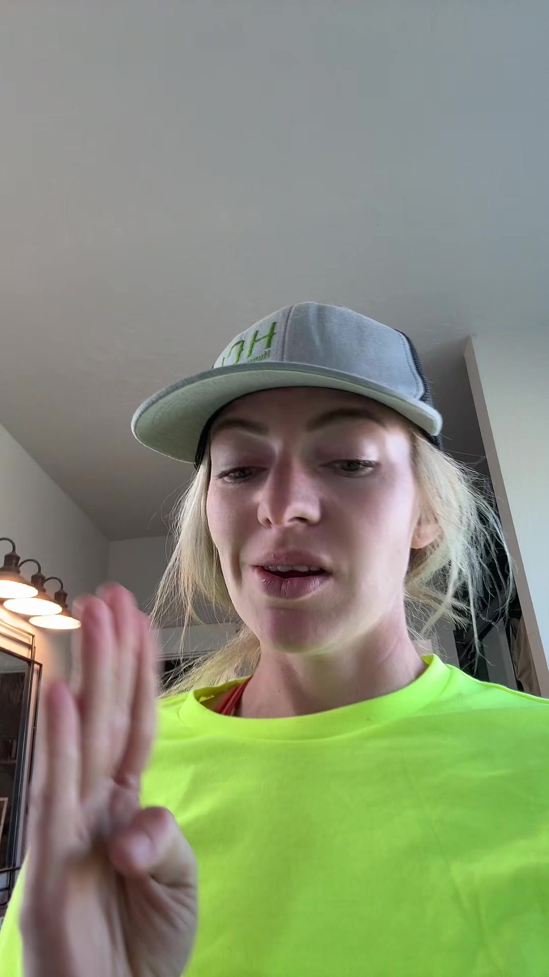 @farmgirlwhitnee
