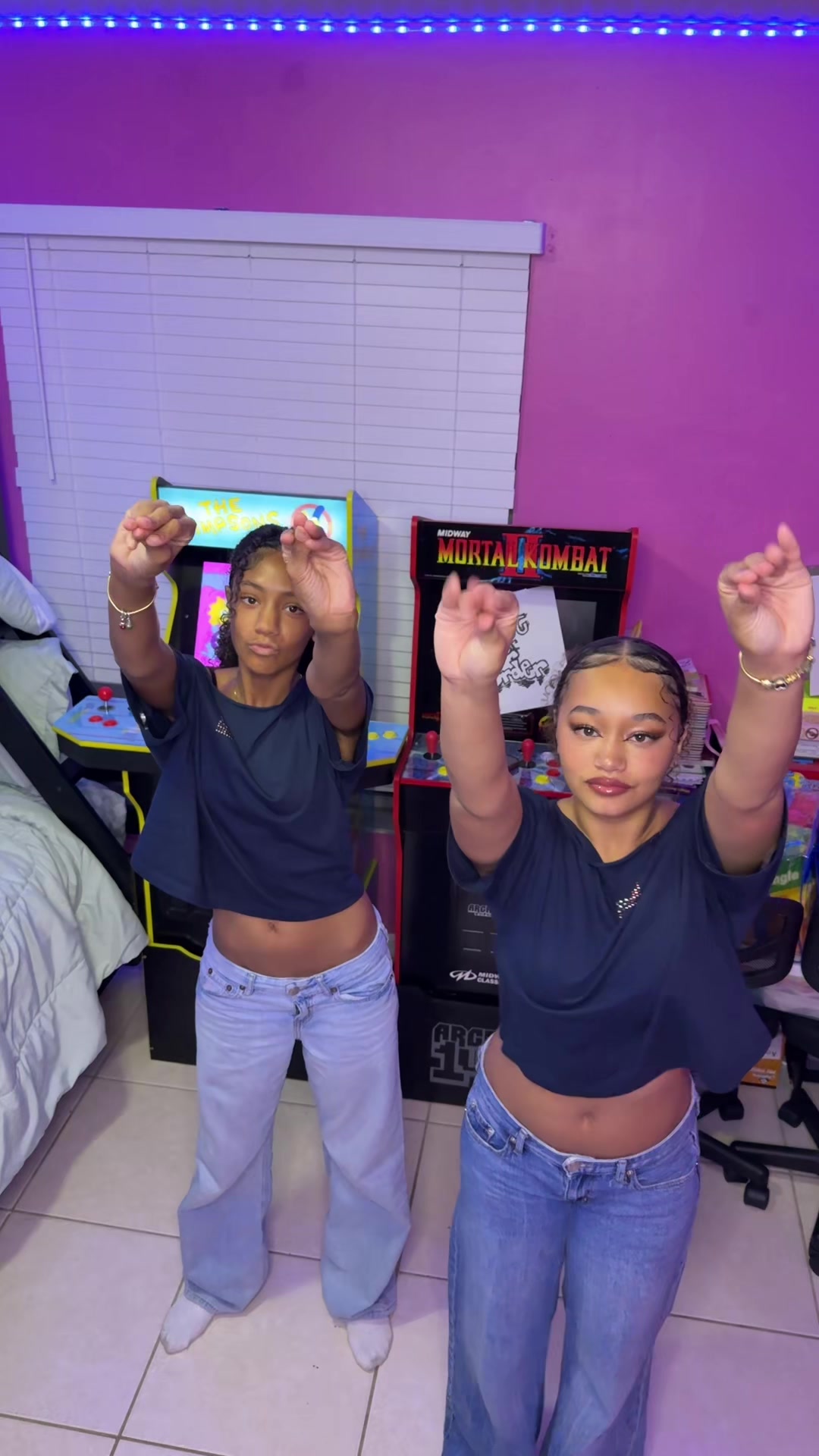 @DemDaddysGirls4