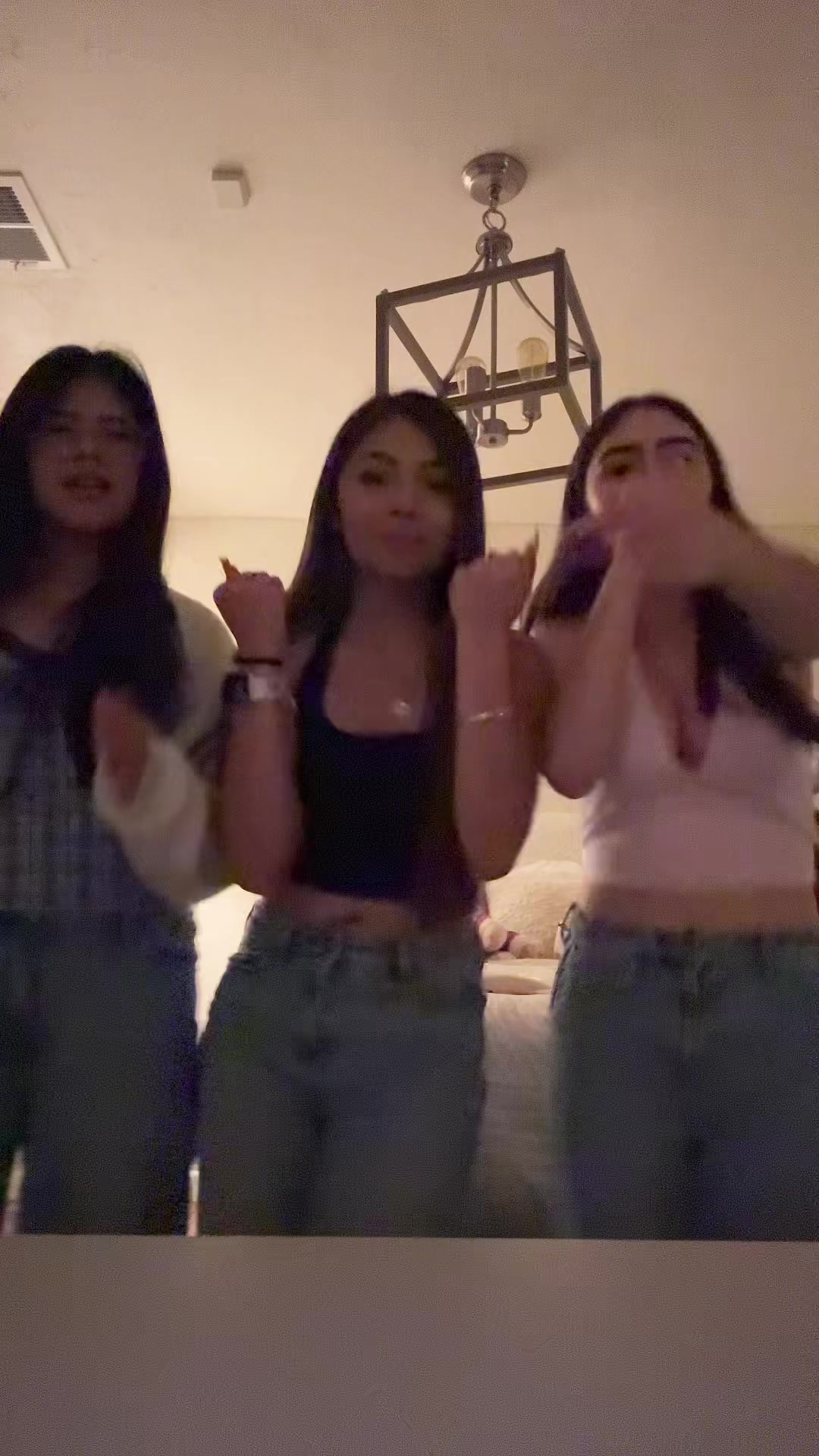@Camila🤍