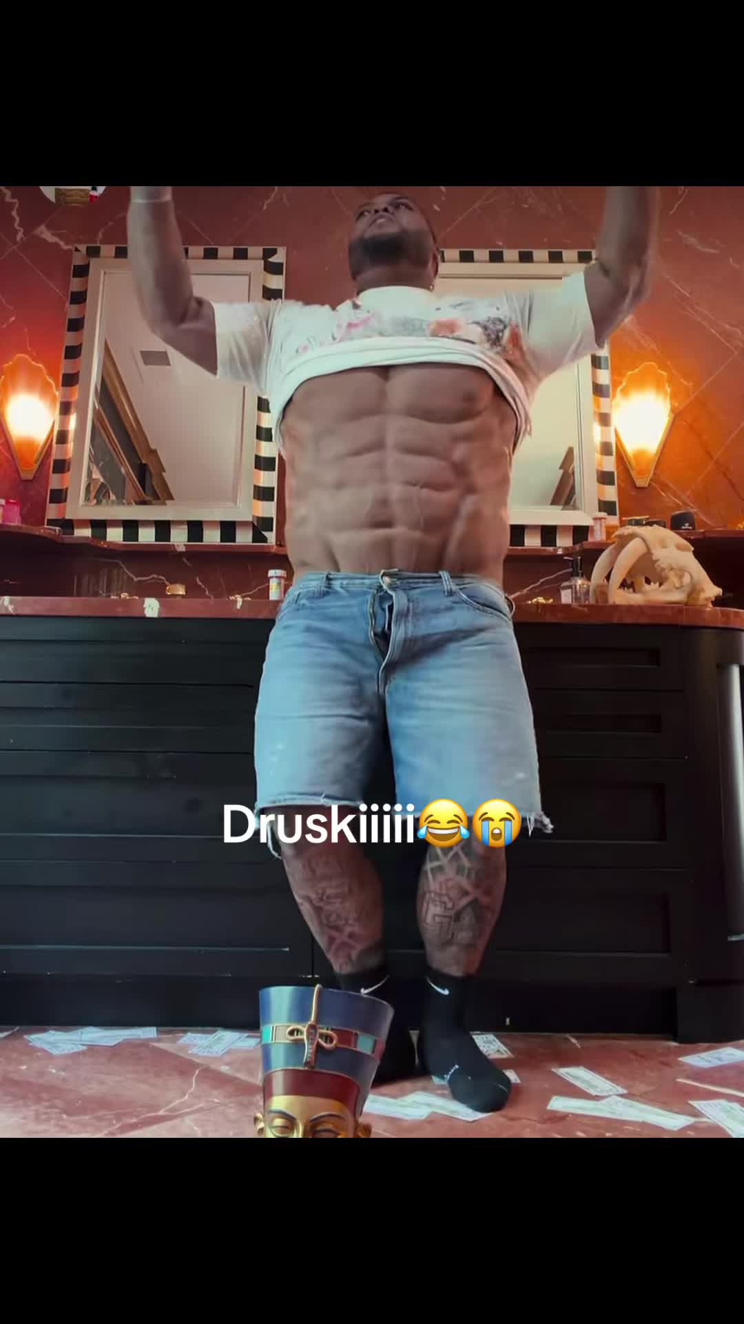 @FunnyChiTown2