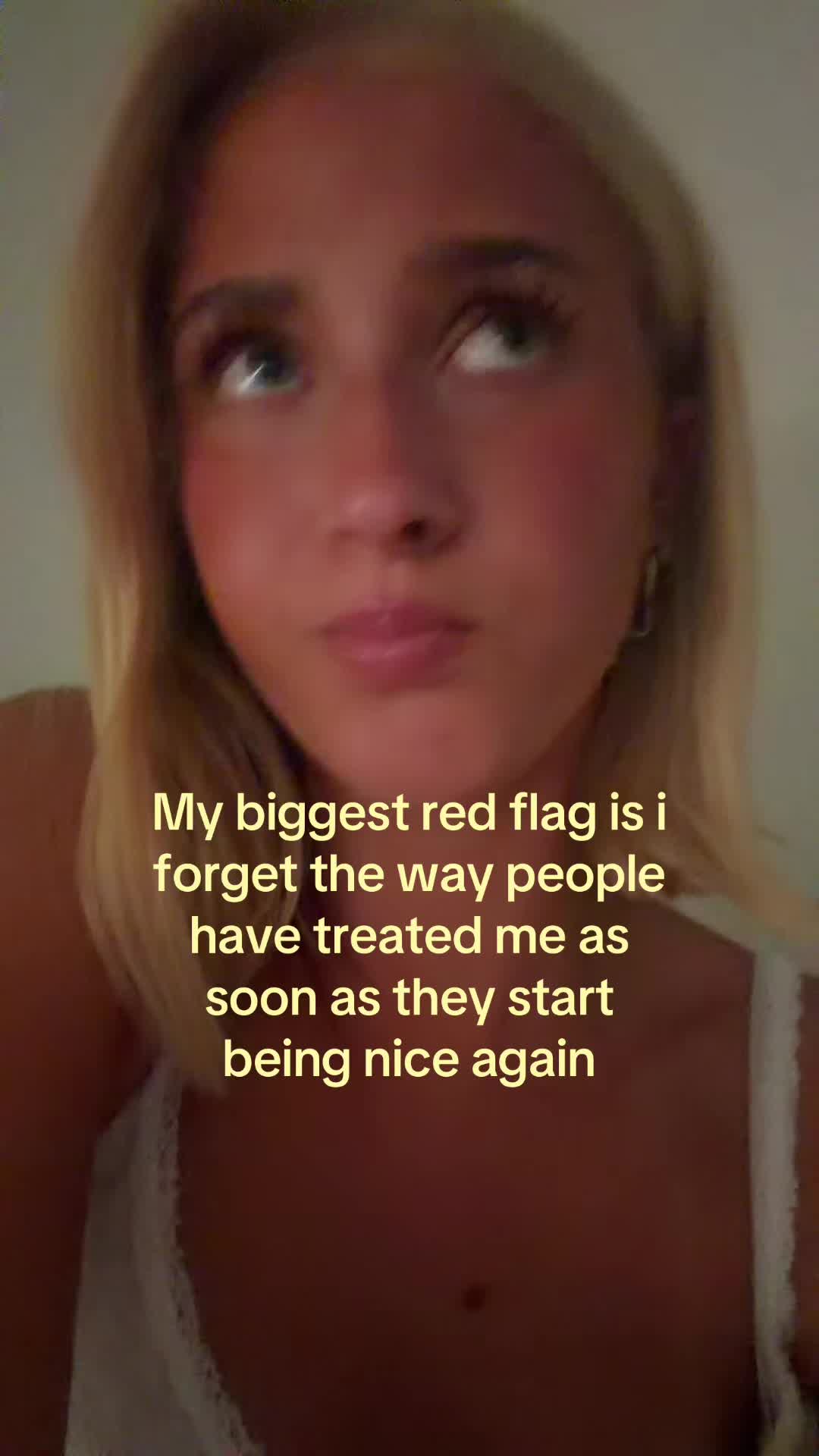 @theelliebarker