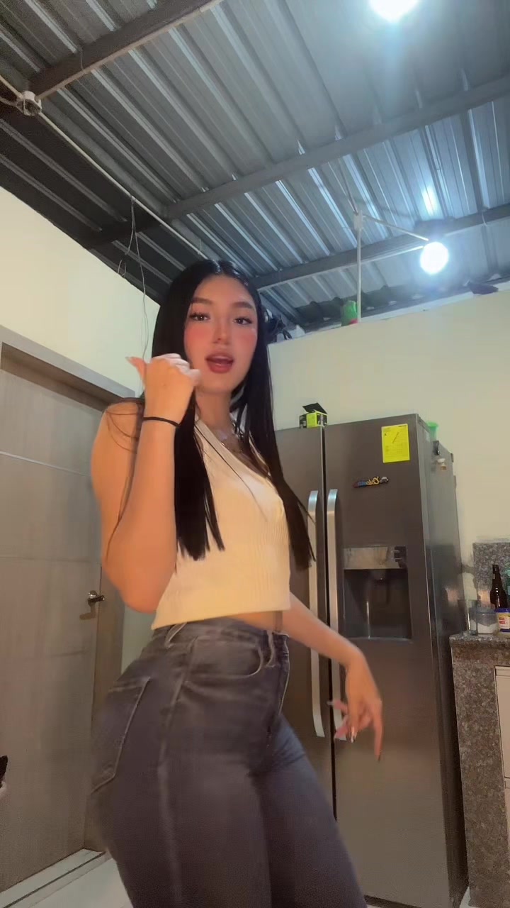 @𝒆 𝒎 𝒊 🇪🇨🦂