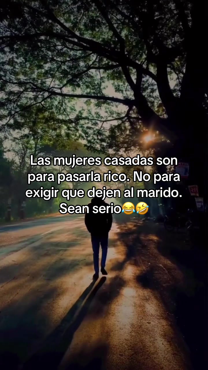 @elkitakalzones