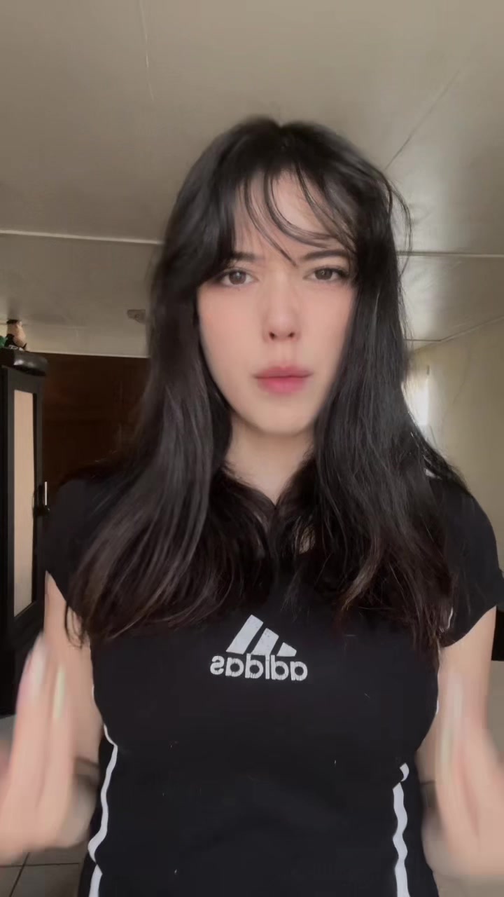 @Cristian Daniela ๐จ