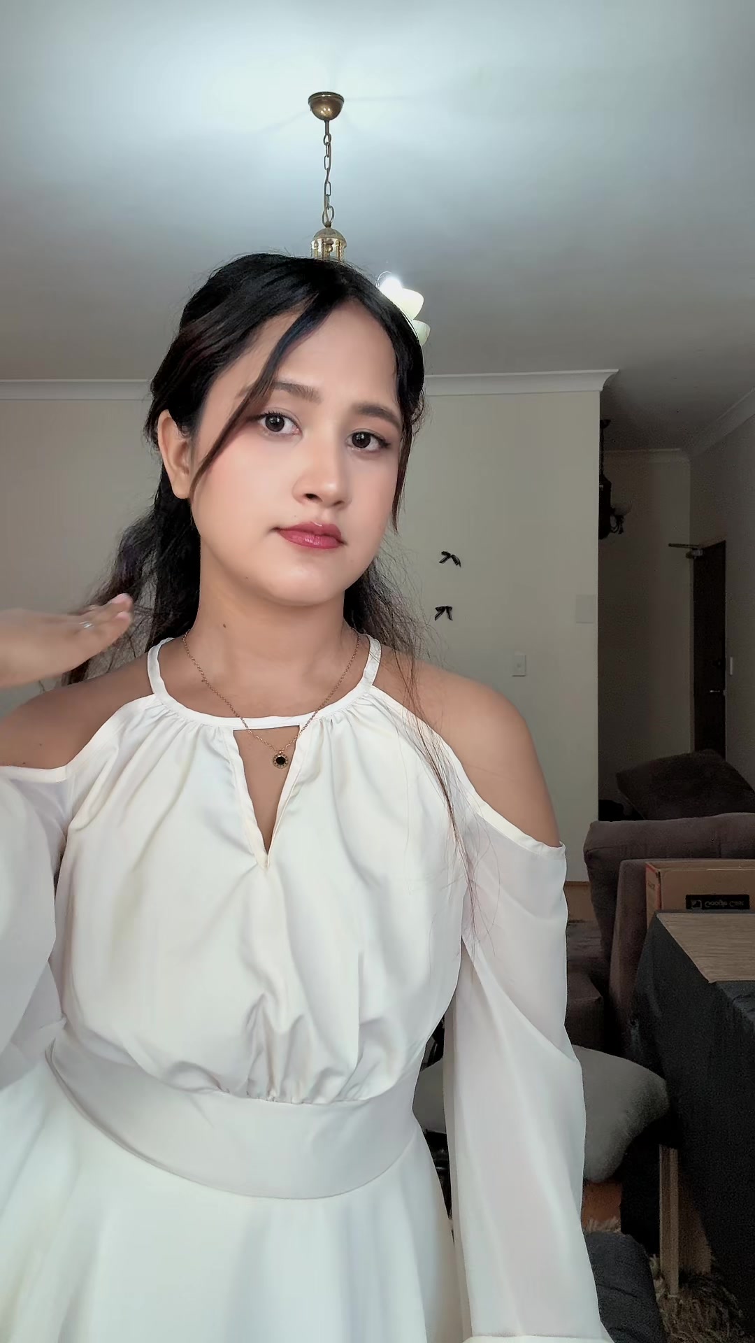 @एली🪐