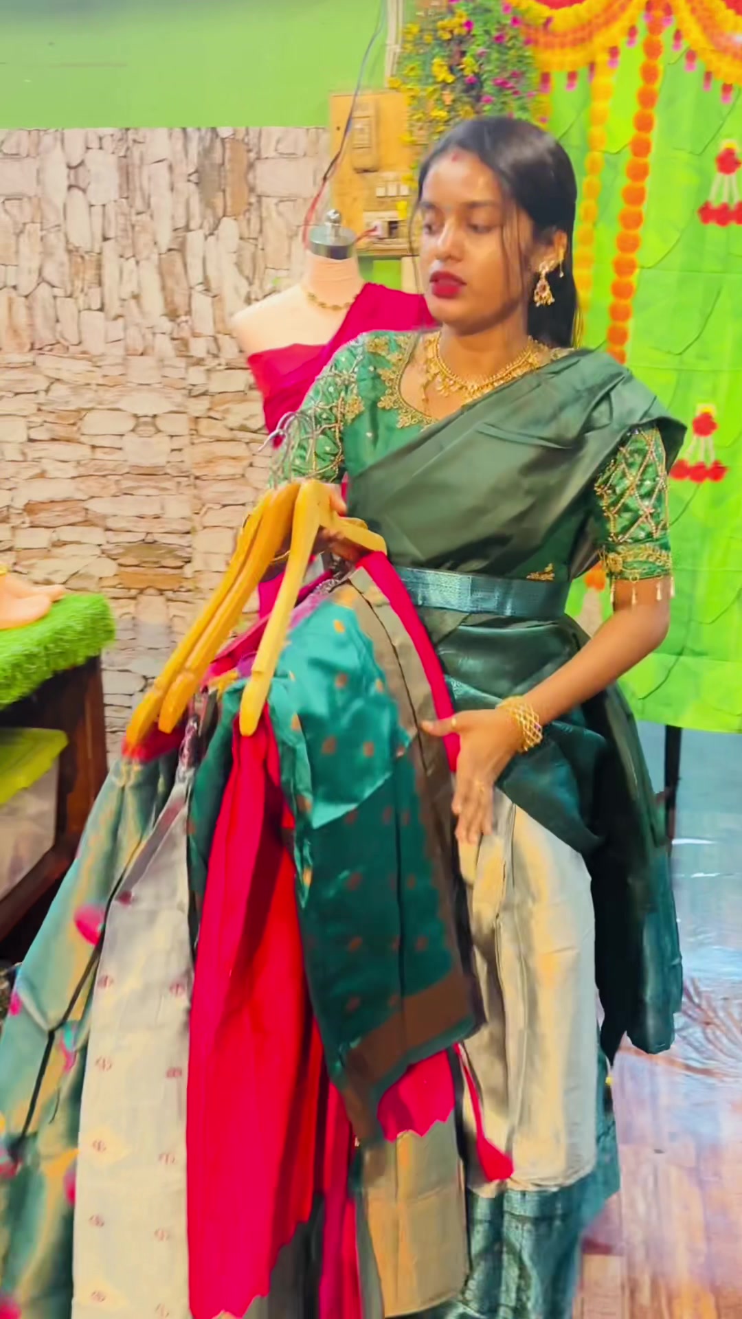 @Chitra India Collection🥻/🎂💐
