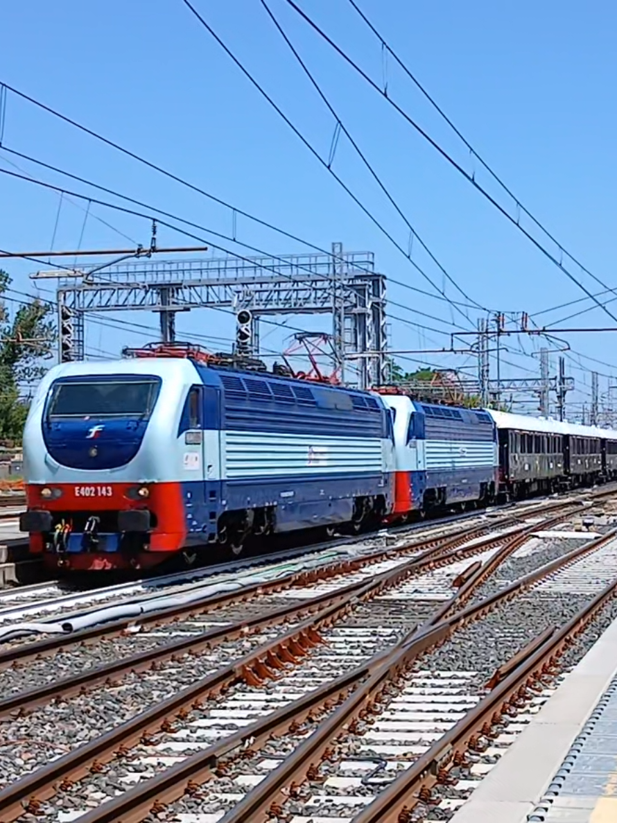 @Italian_trains