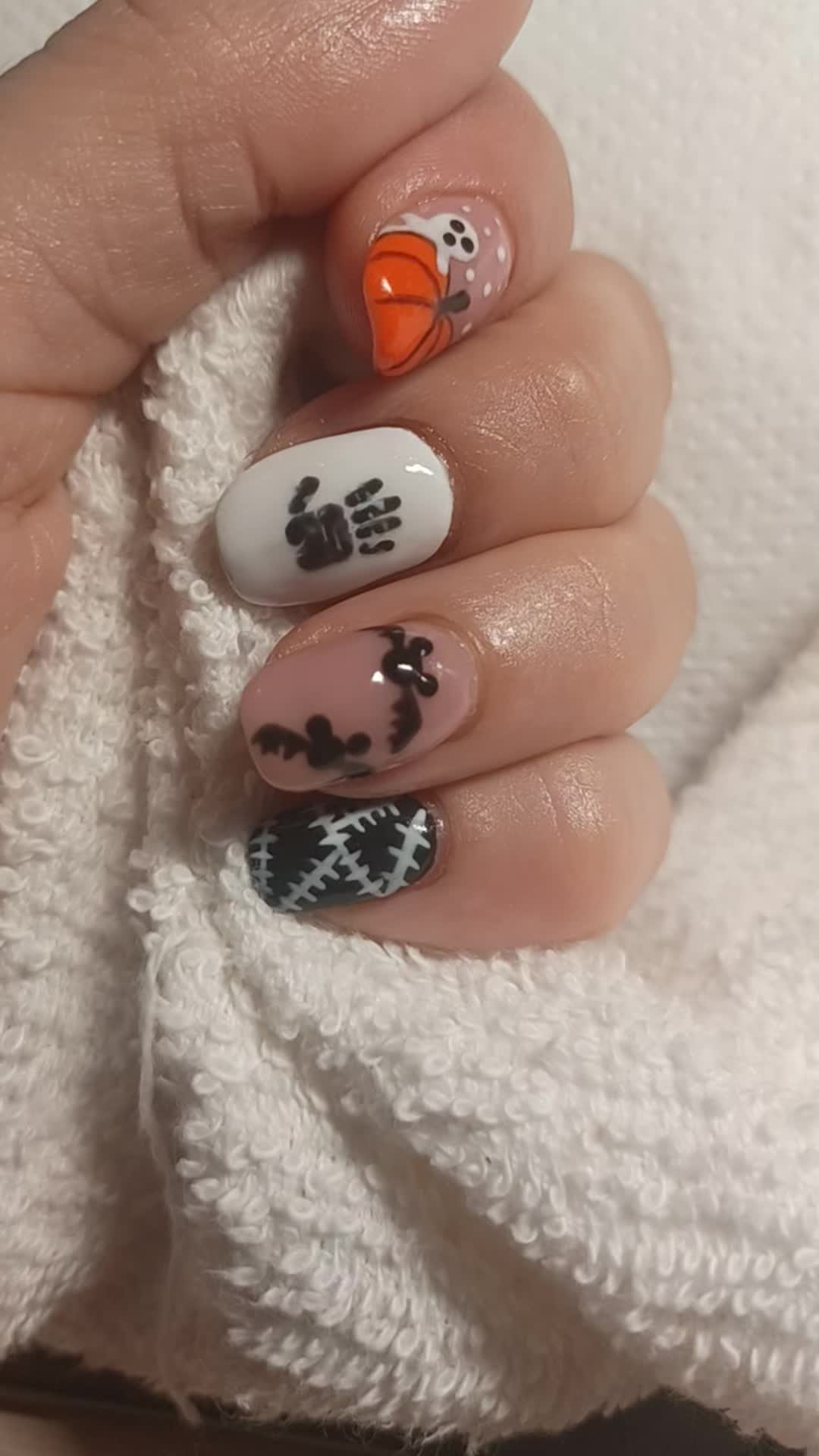 @Suzy Nails & Beauty