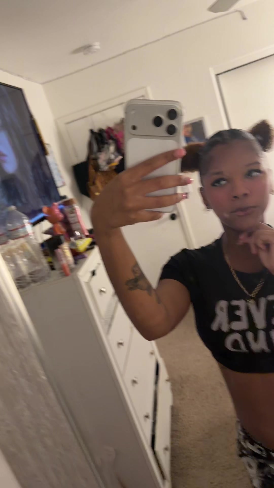 @prettyyfacee.e