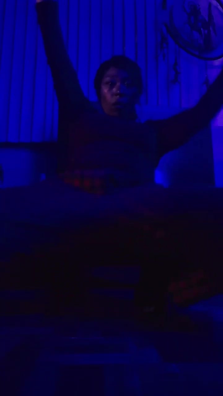@Qu33nLyNae36_0