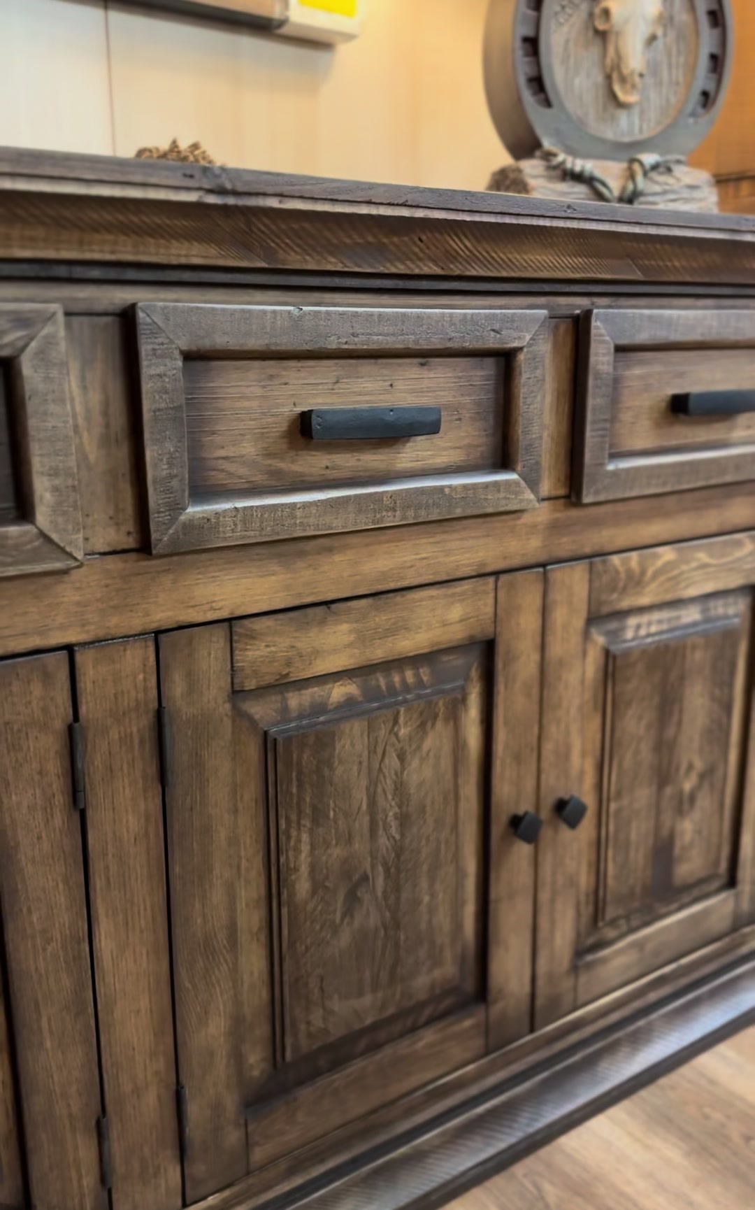 @RusticFurnitureDepot