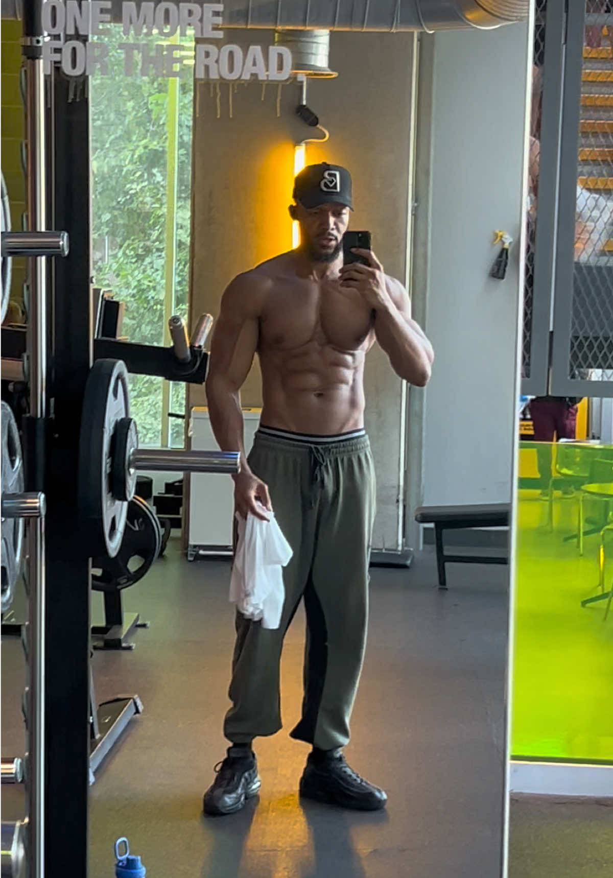 @HWRFITNESS