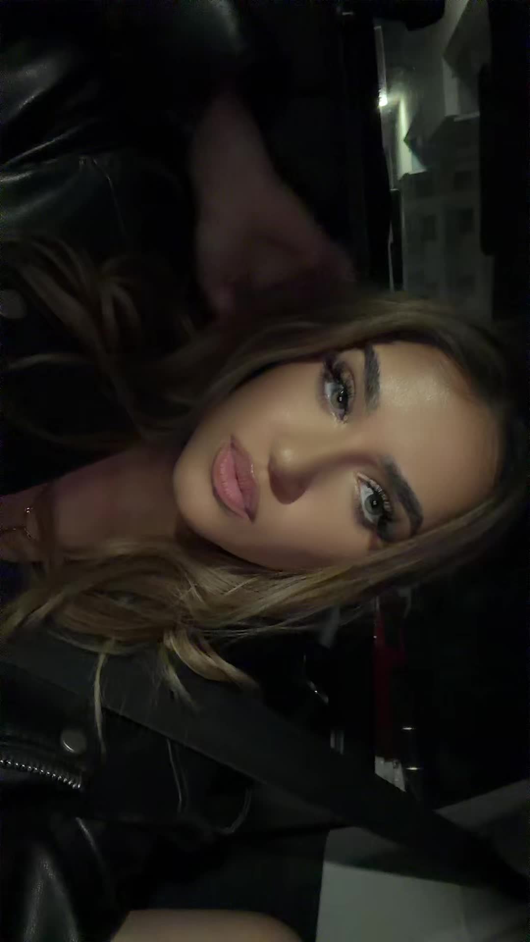 @𝒟𝚘𝓂𝒾𝓃𝒾𝓀𝒶🖤