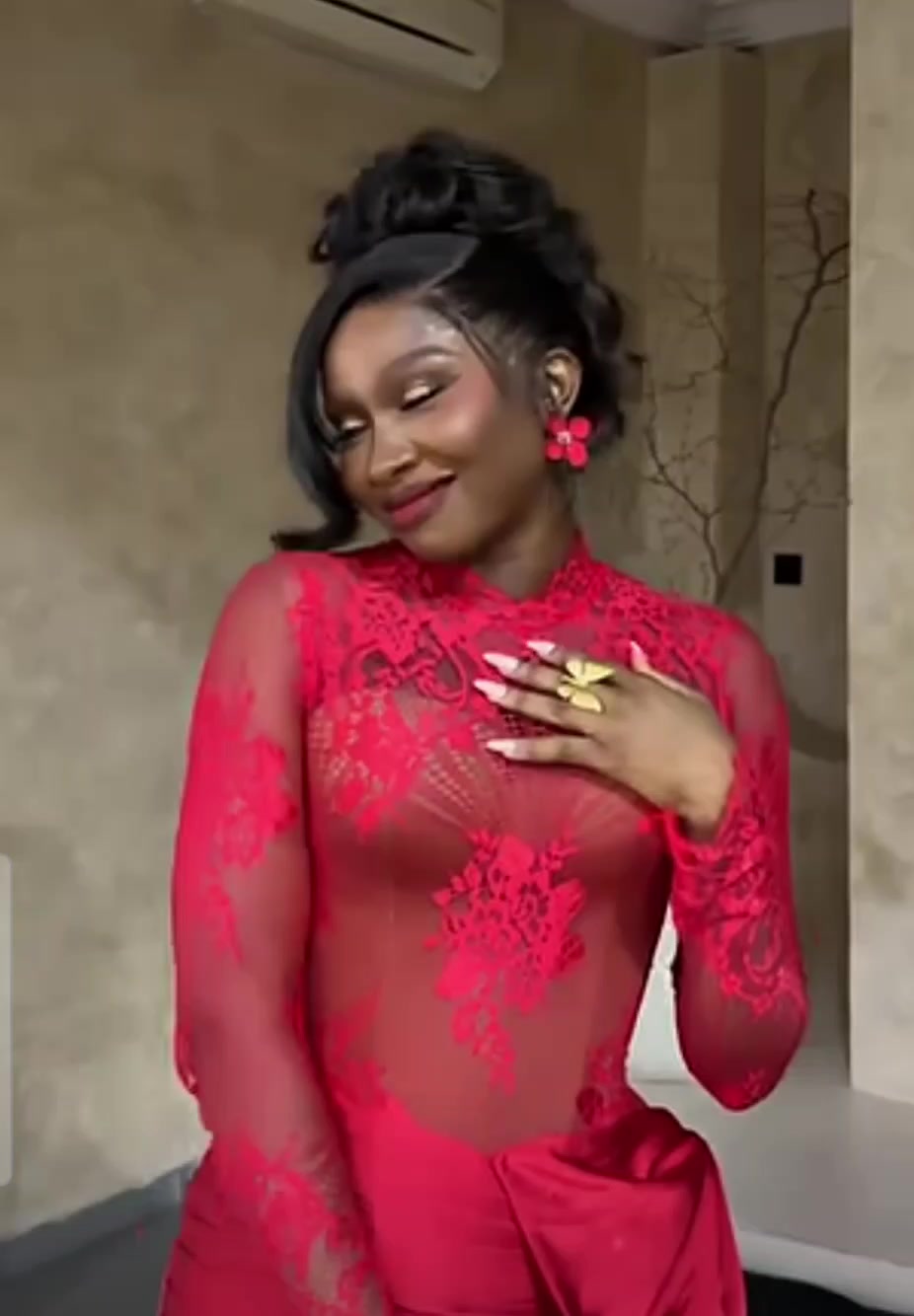 @Sonia Uche Lovers🥰❤️