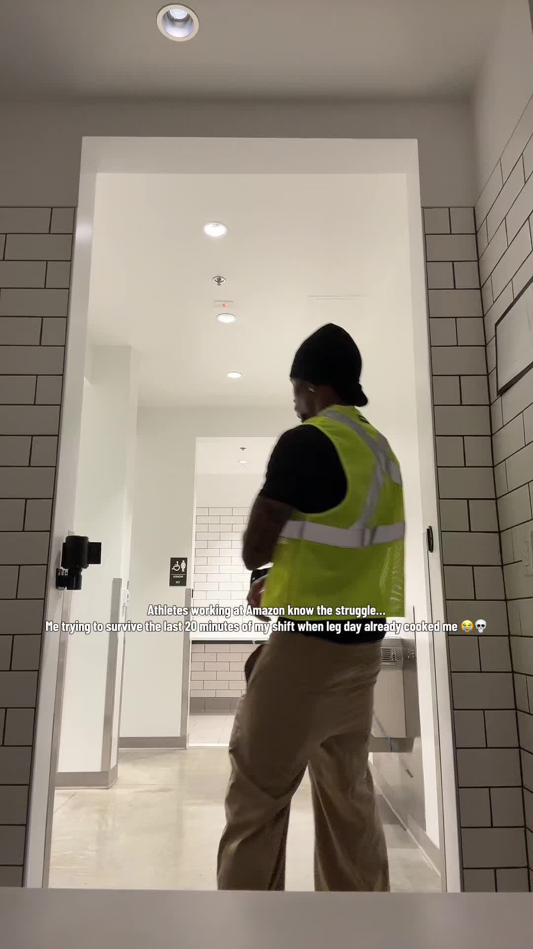 @Jayscrivv_