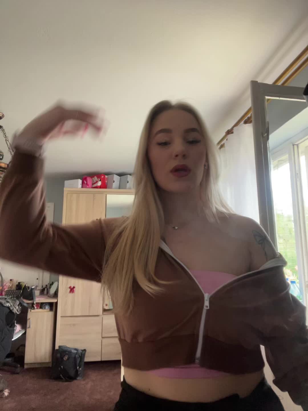@777