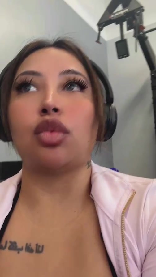@FansLatin