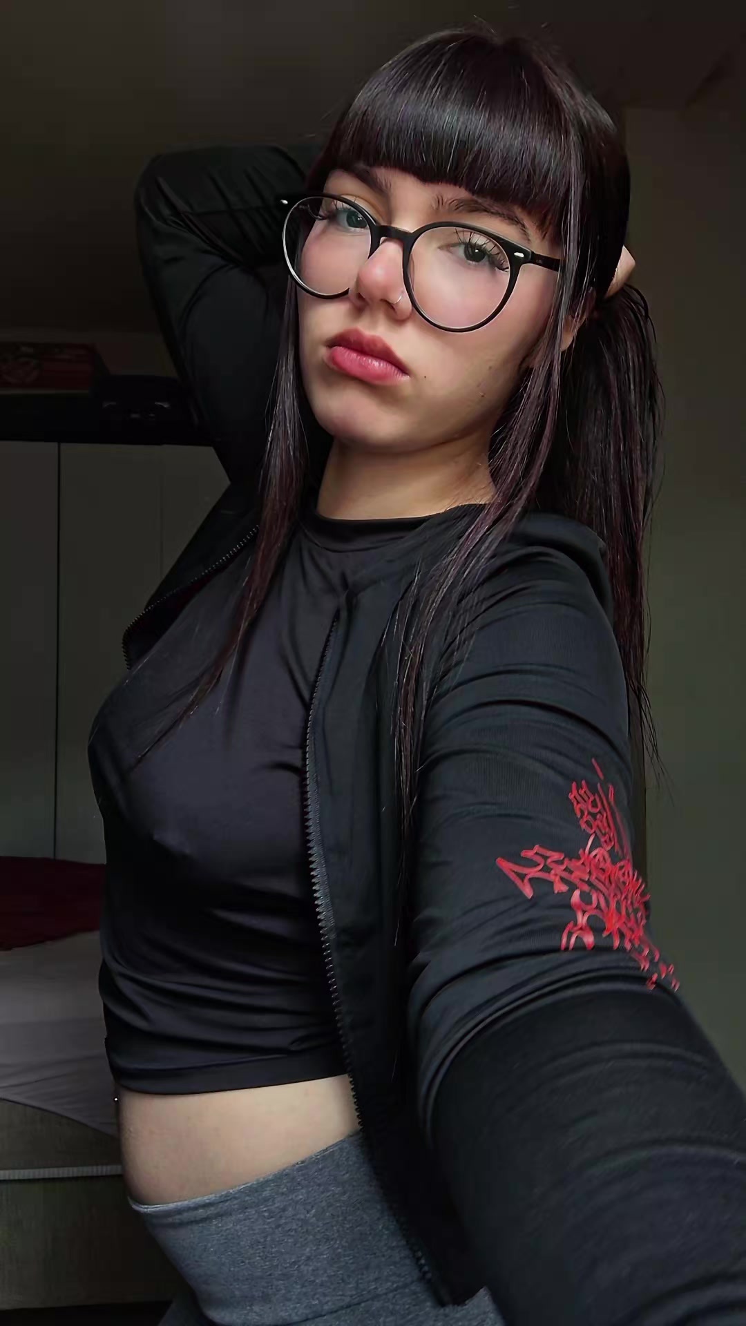 @🎭