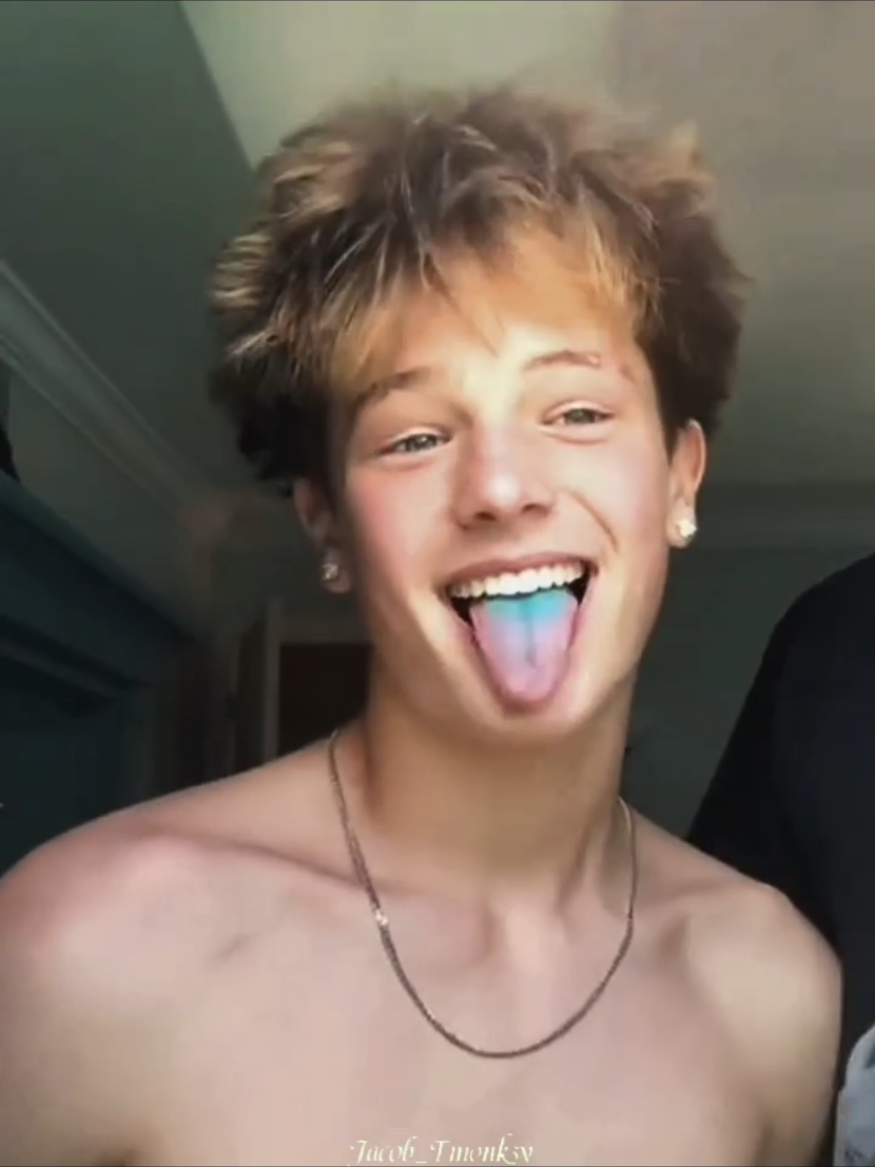 @Maddie𓇼