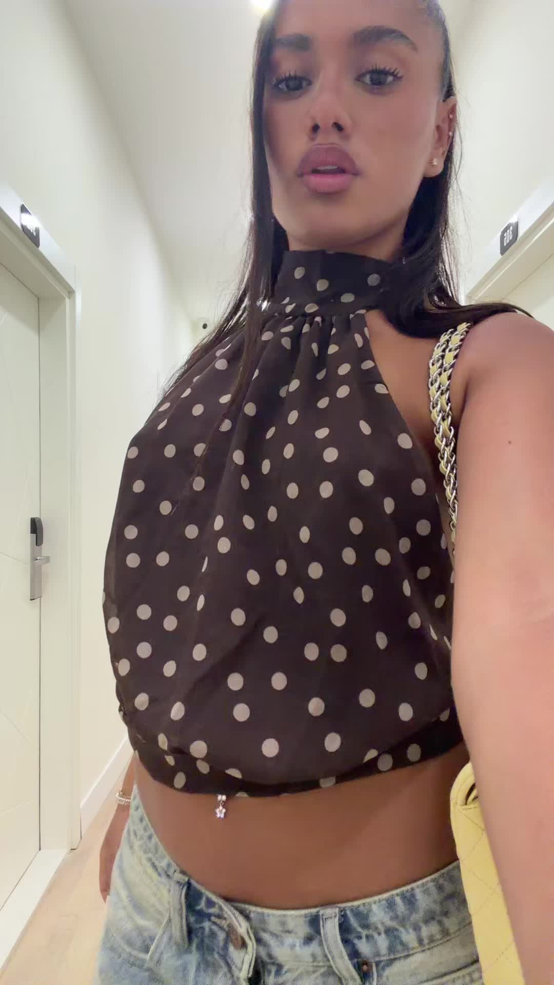 @sara-valentina
