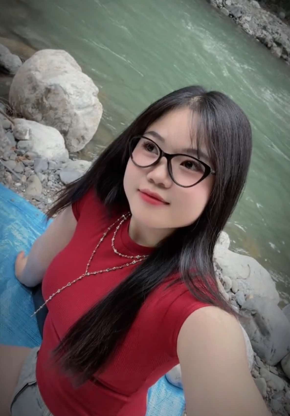 @Chít