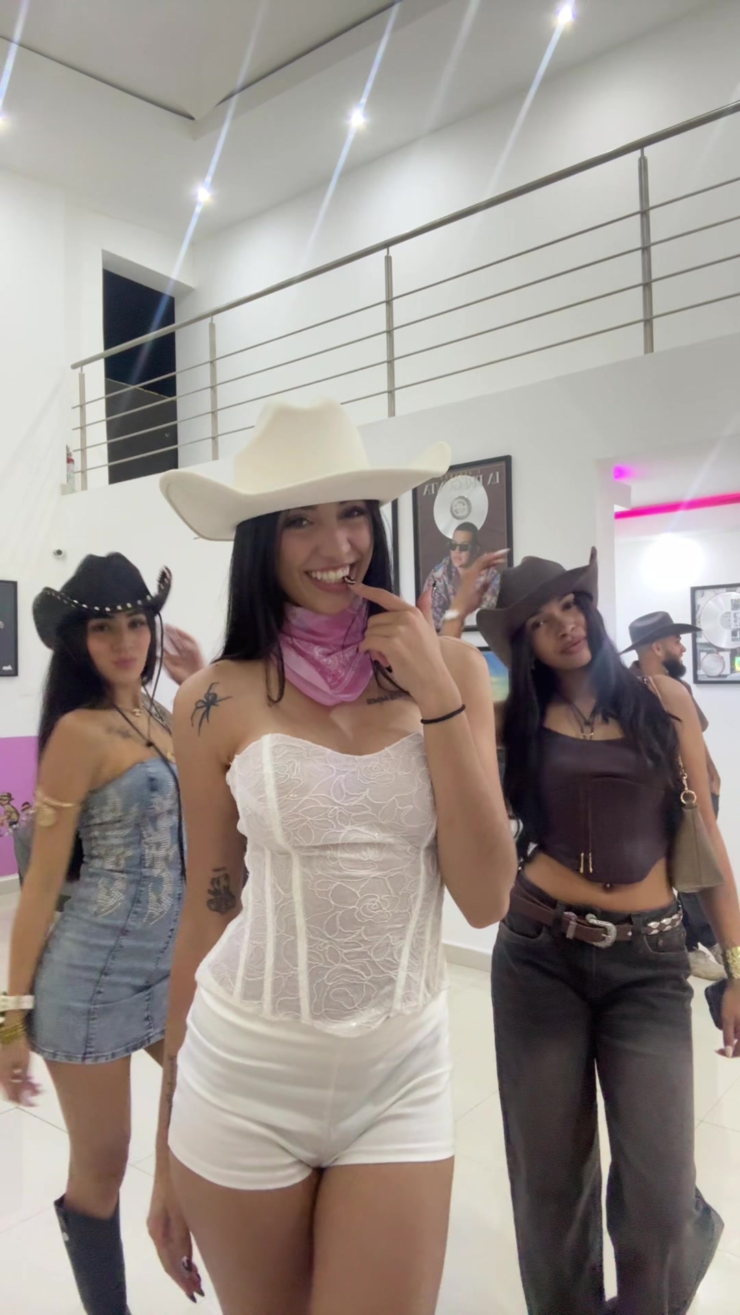 @qtFoxyy