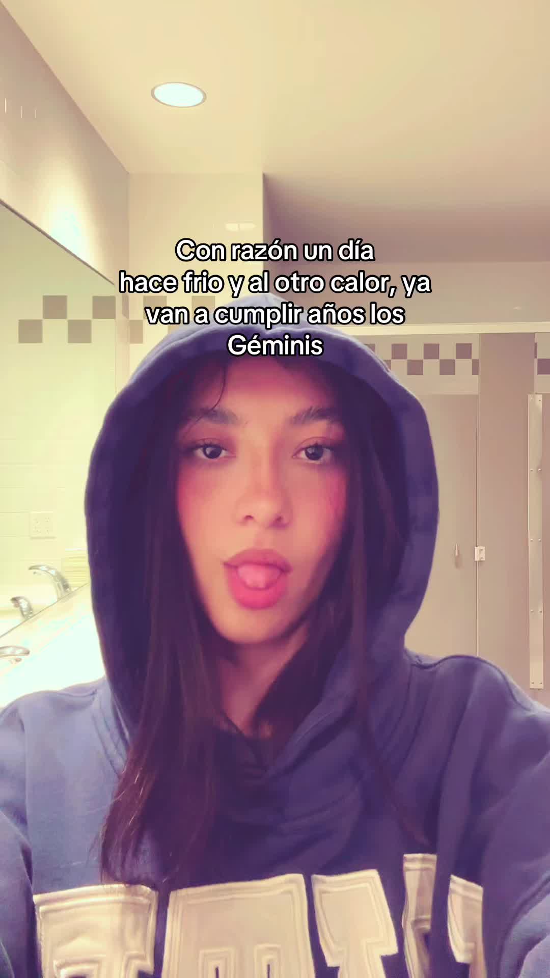 @Janelyyy