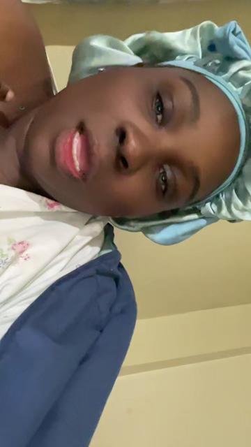 @Queenquana:Wig Influencer