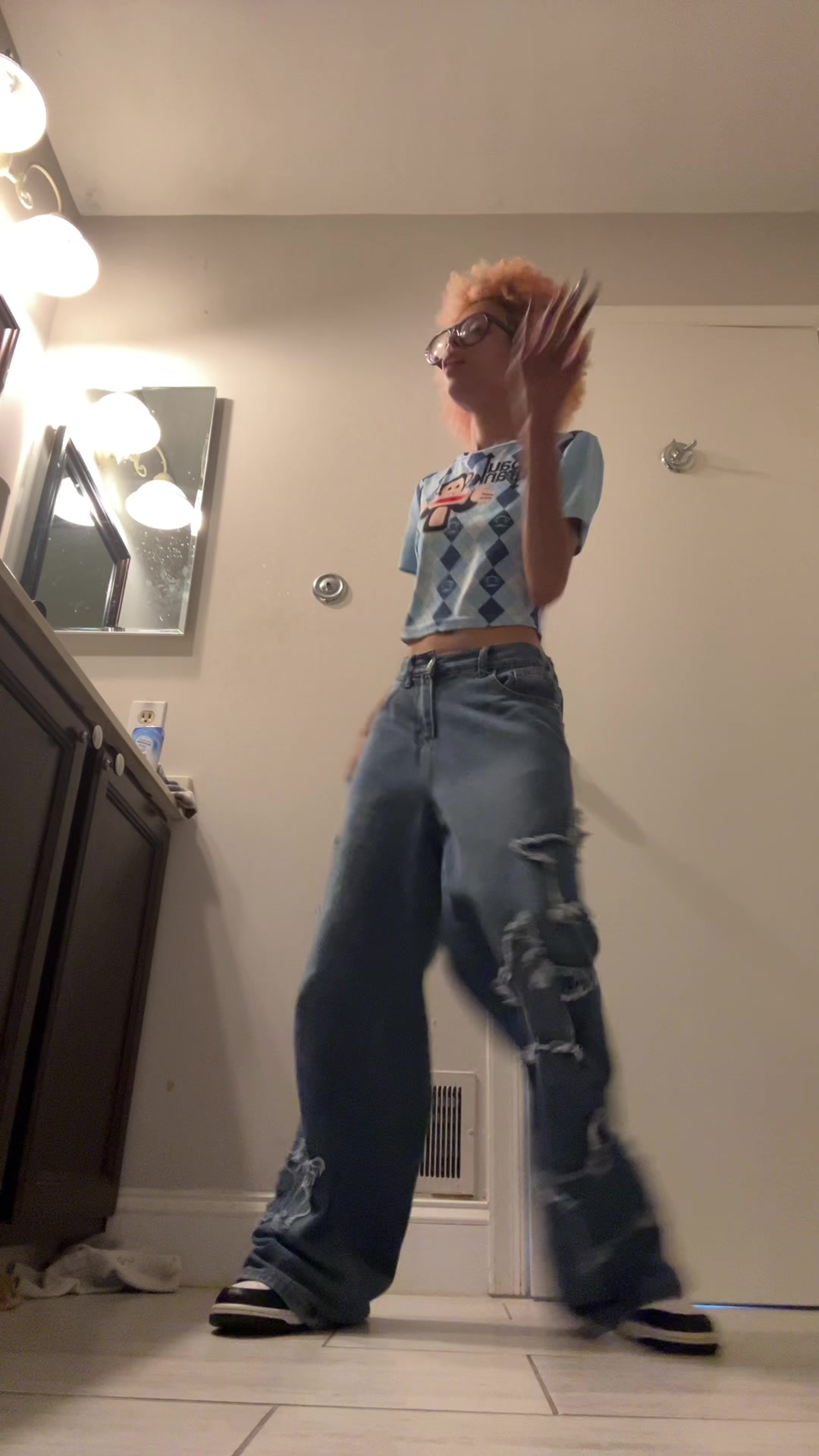 @nosmilingnini