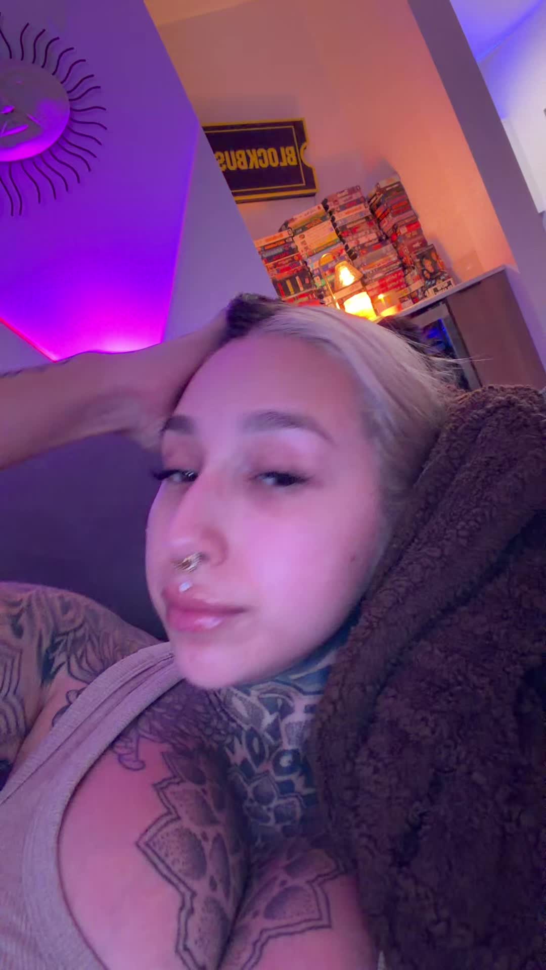 @Split_tongue_bri