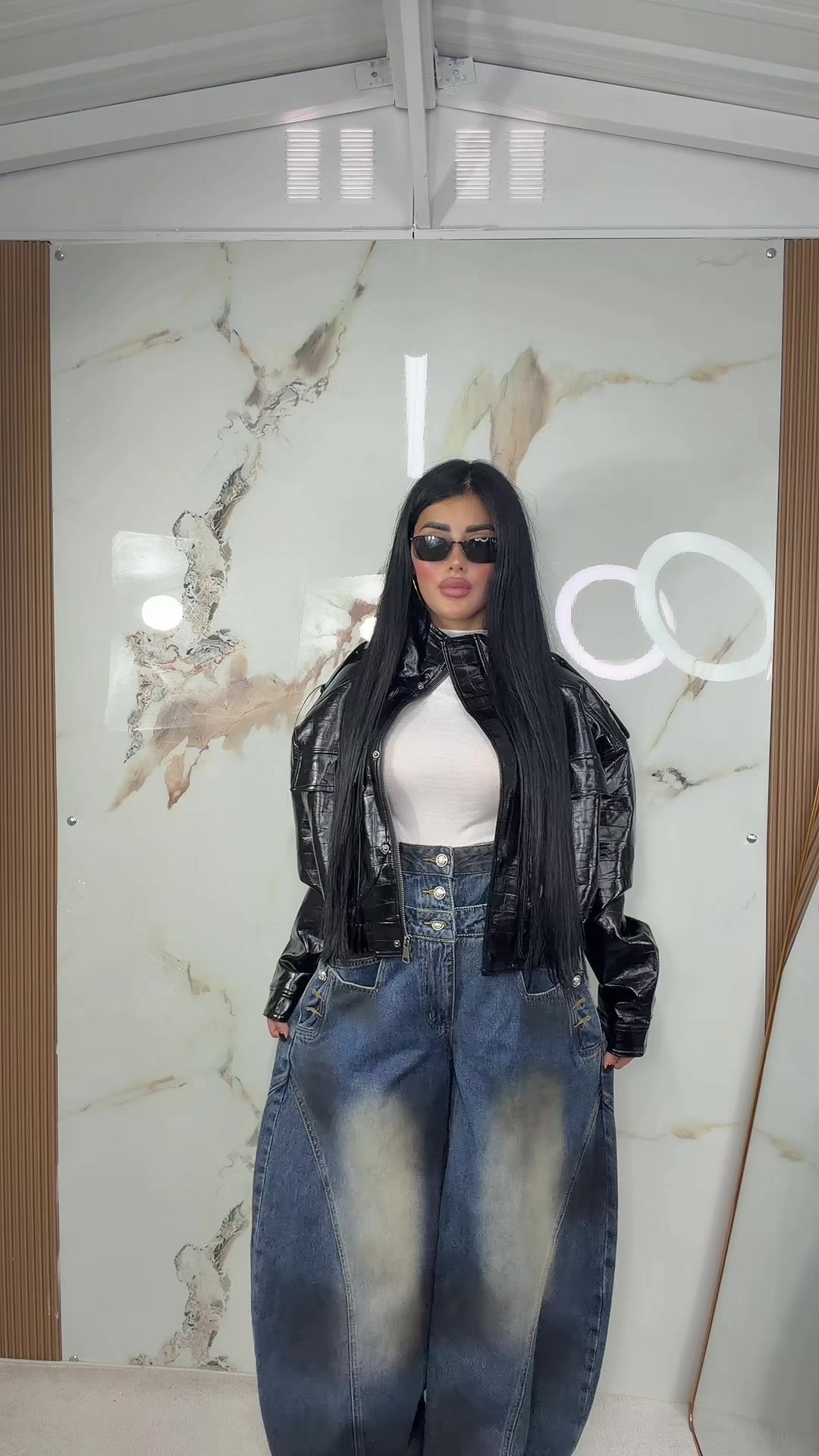 @Iconic look