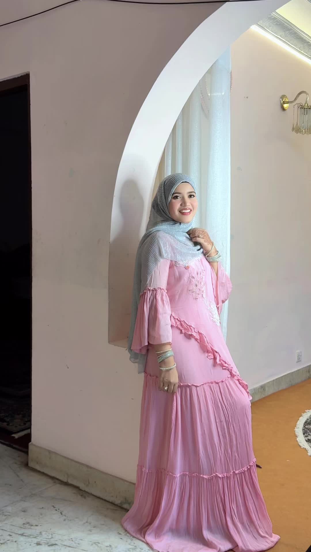 @zainab khan