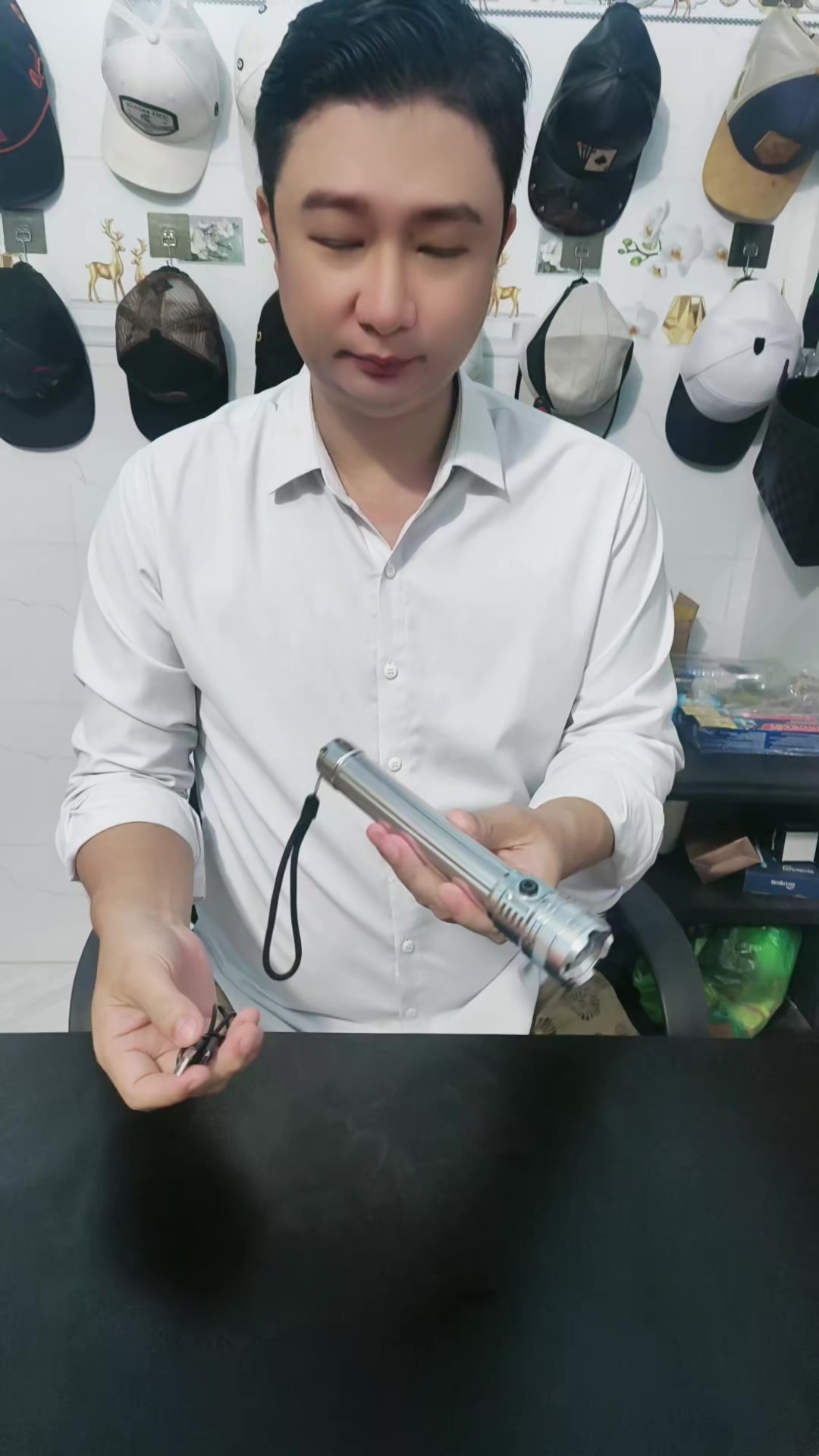 @FB:Quốc Kh&aacute;nh