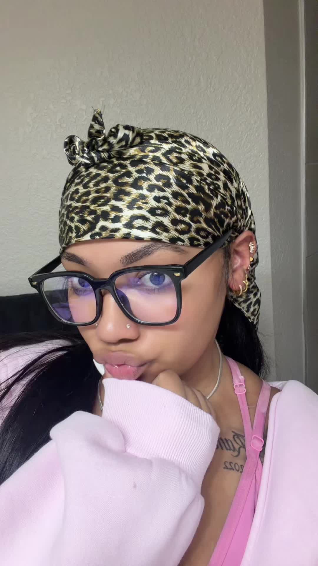 @monique