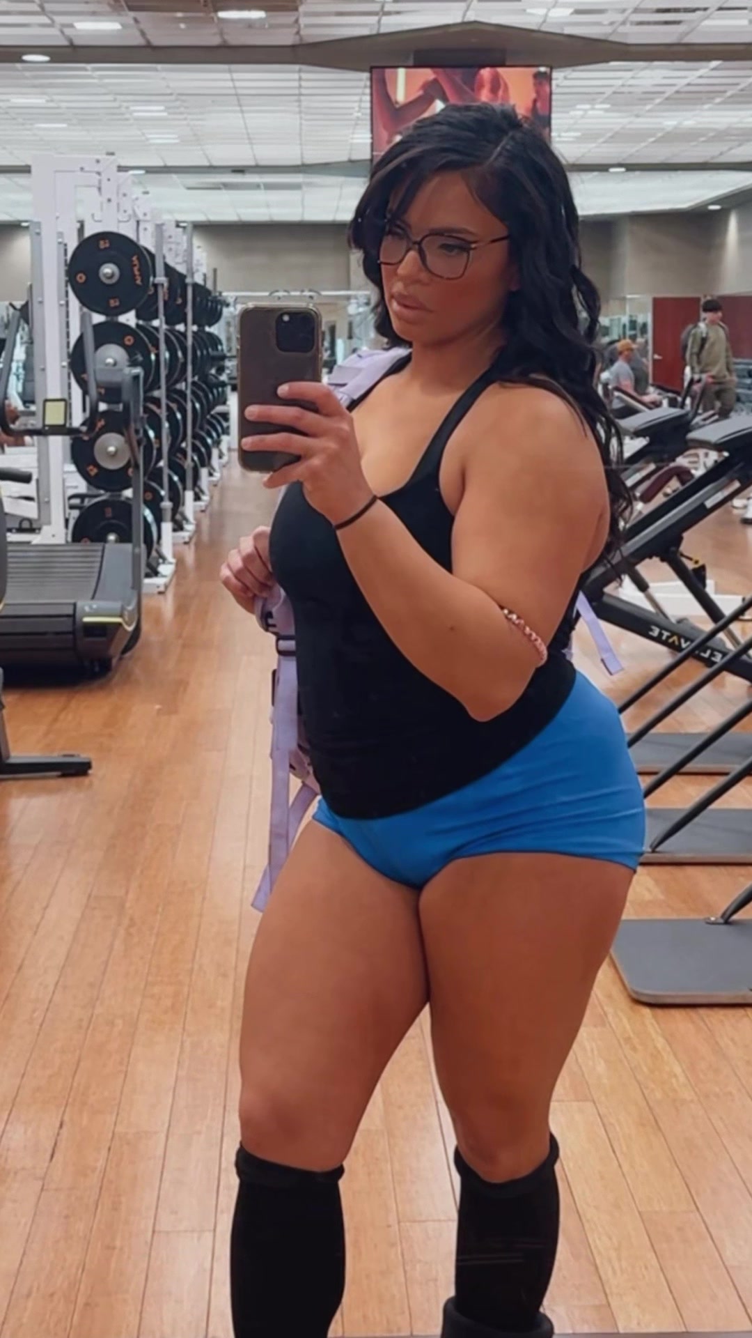 @ne_vee