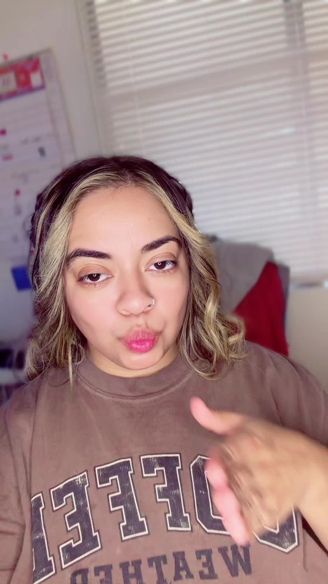 @angiemariee211