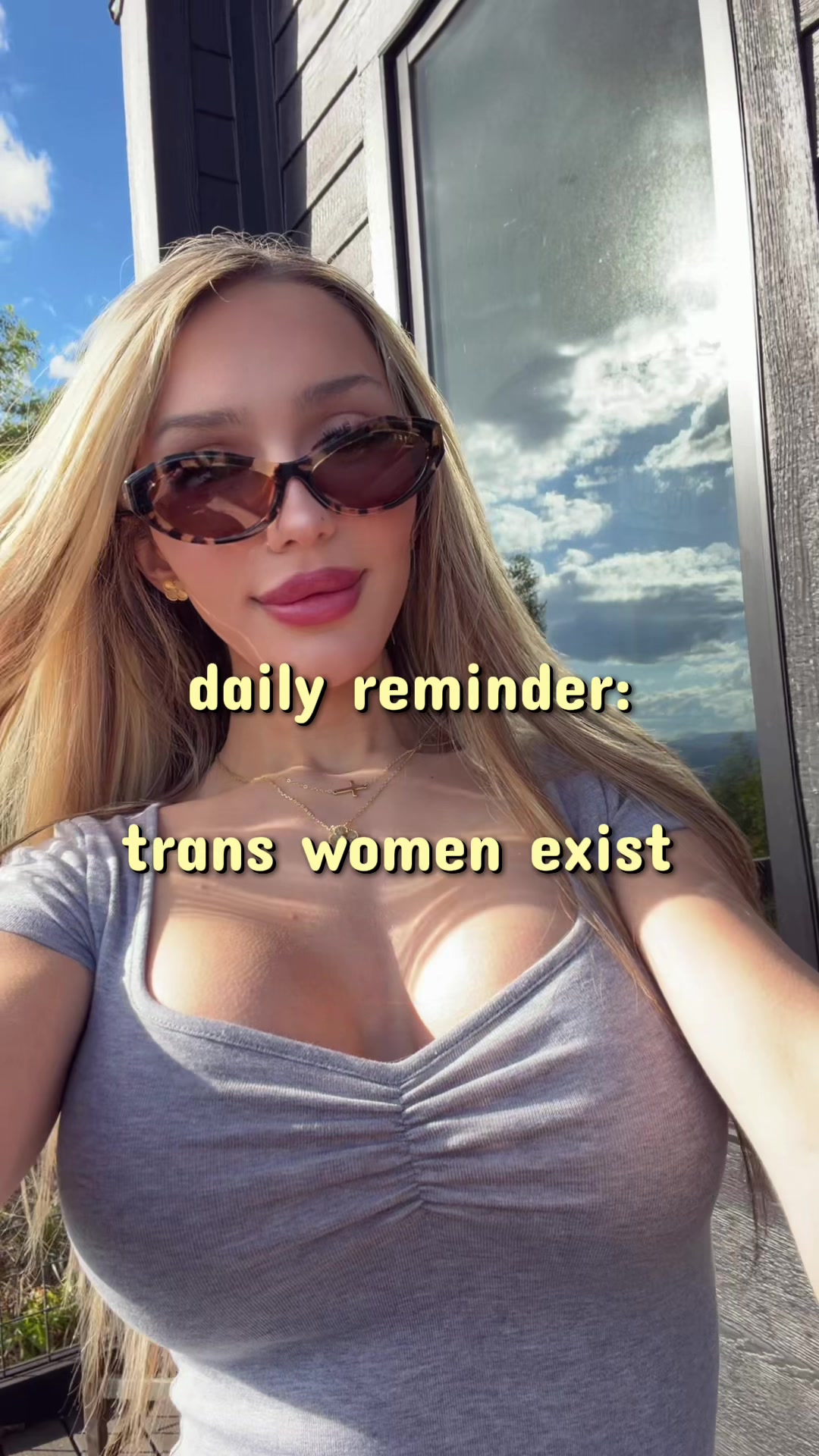 @simplyashlust