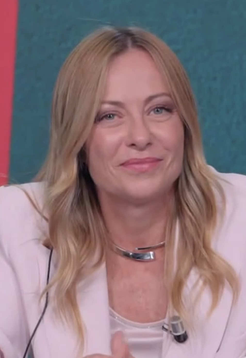 @Giorgia Meloni