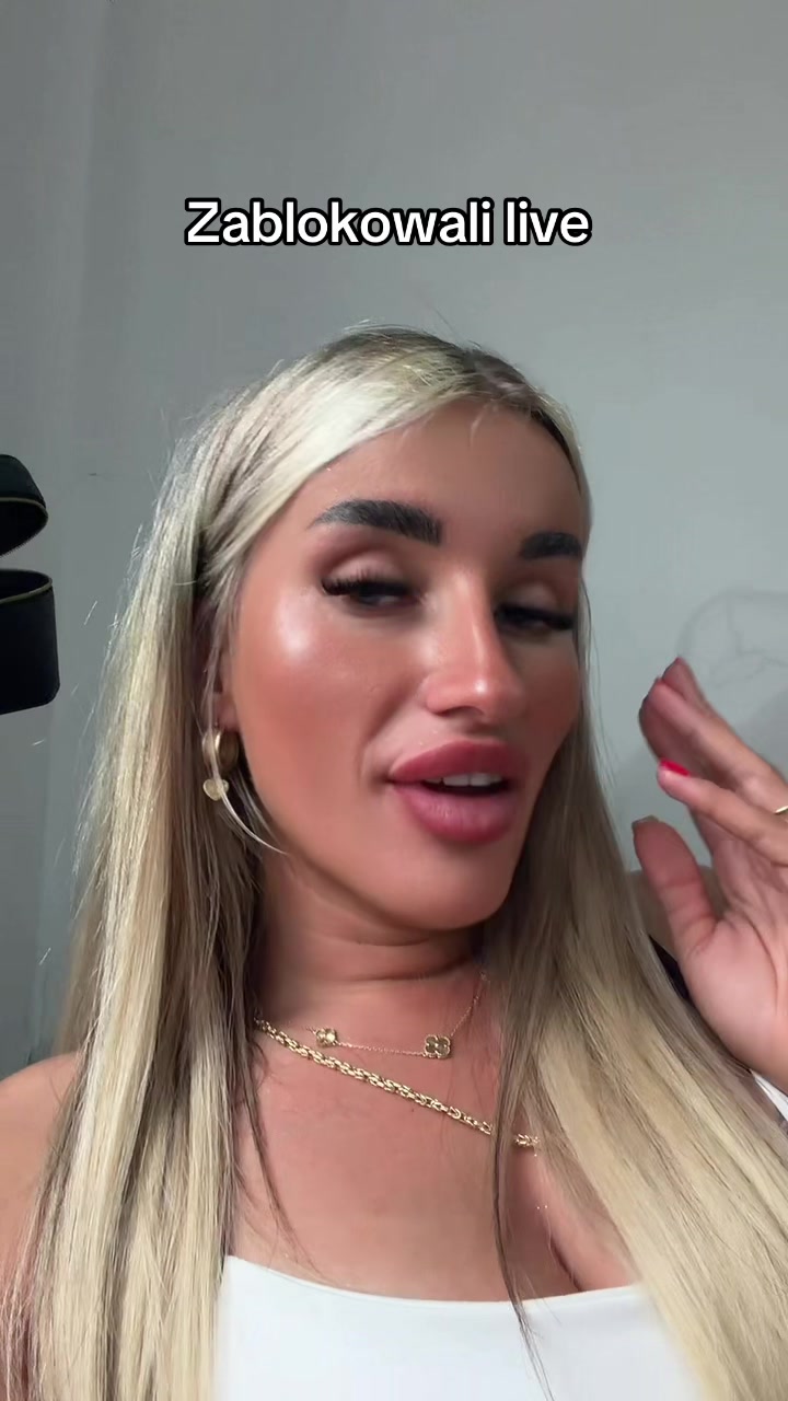@Domcia_Luxmadame