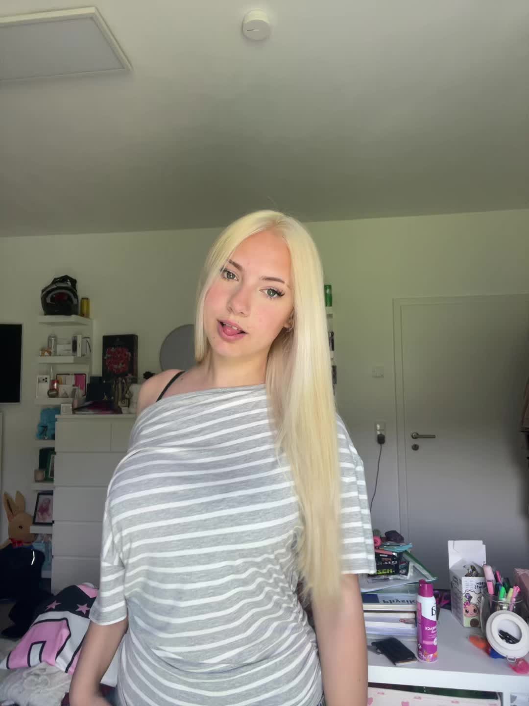 @ꨄ