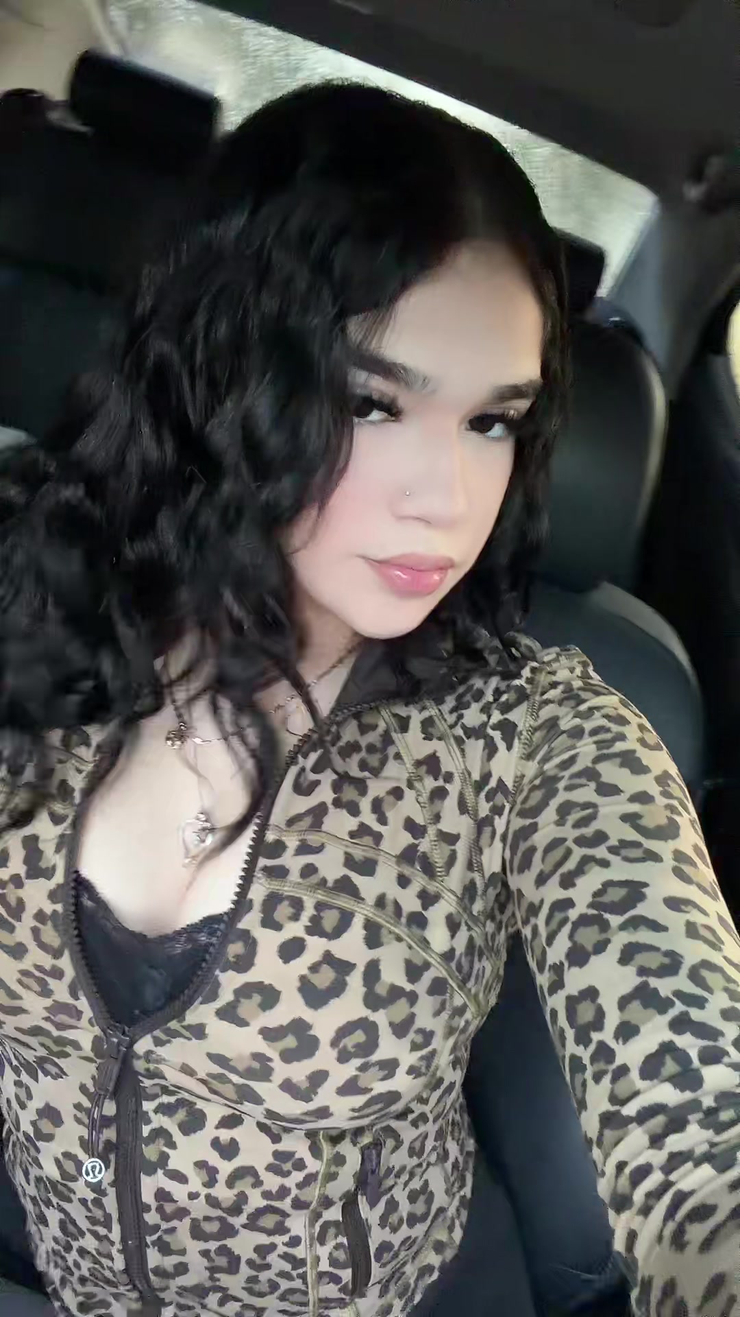 @️