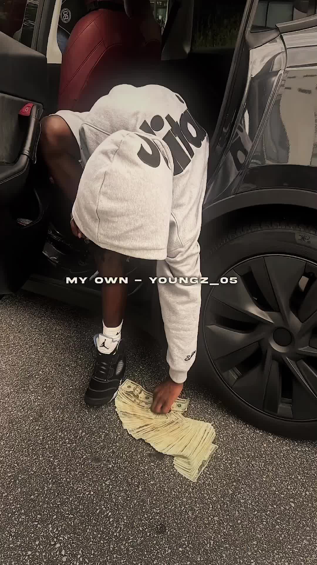 @️
