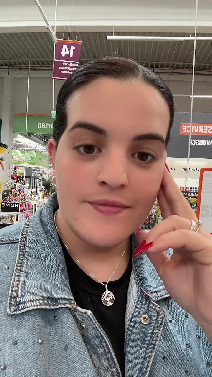@Sabrina🧿