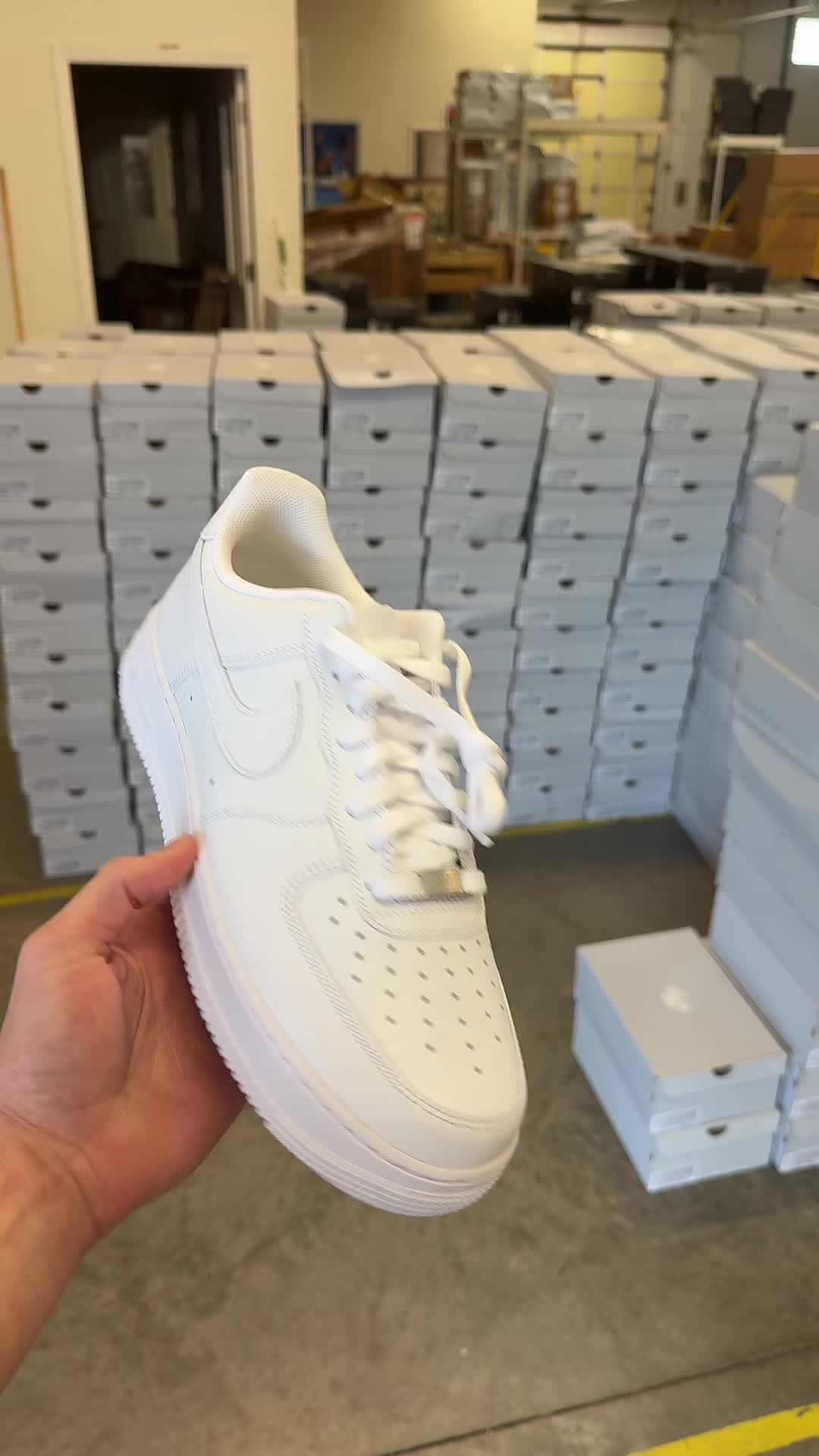 @VERIFIED SNEAKER DEALS