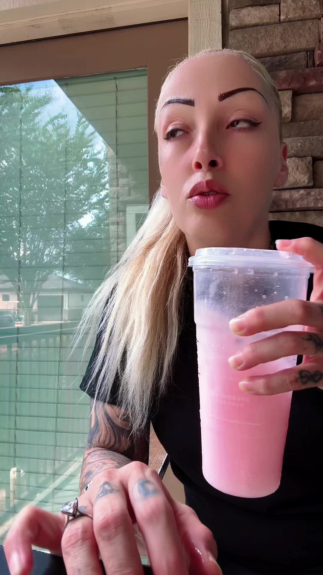 @Ⓛⓔⓞⓝⓐ Ⓜ ⓒⓐⓓⓔⓝⓐ
